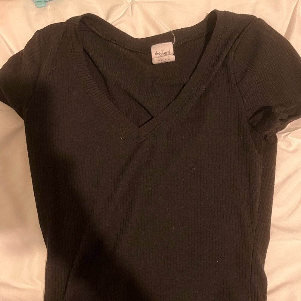 black tillys cropped top